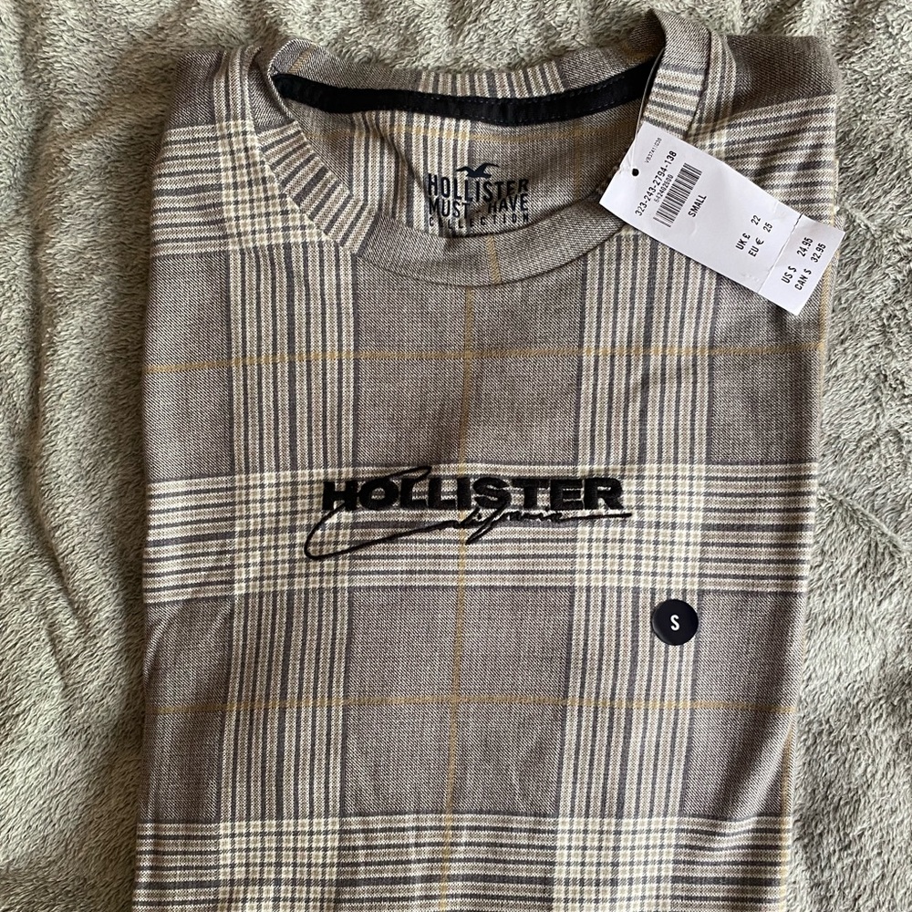 Men’s Hollister Short Sleeve Shirt Size Small